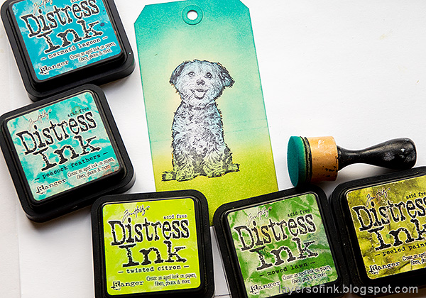 Layers of ink - A Wonderful Creature Tag Tutorial by Anna-Karin Evaldsson. Ink with Distress Ink.