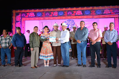 Alcalde Ramón Díaz asiste al primer encuentro de centros comunitarios en el Jupare, Huatabampo