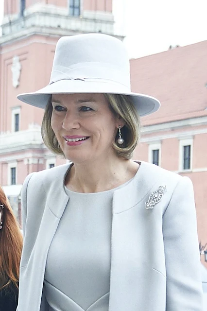 Queen Mathilde of Belgium and First Lady Agata Kornhauser-Duda visits Wolfgang Goethe college as part of official Royal visit in Poland