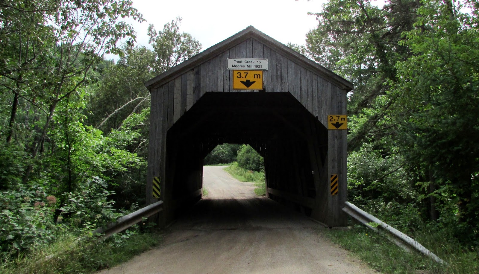New Brunswick's Covered Bridges Trout Creek No. 5 (Moores Mills)