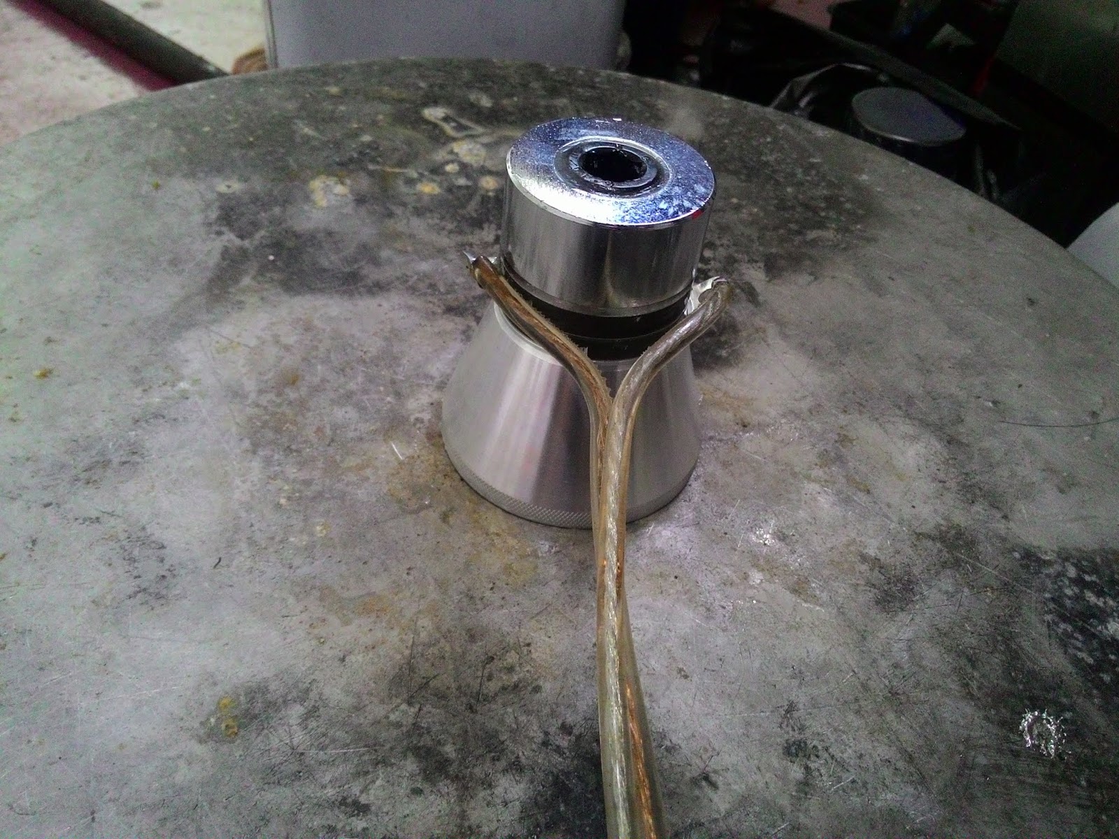 Afdhal Atiff Tan DIY Ultrasonic Cleaner (aka Sonicator)