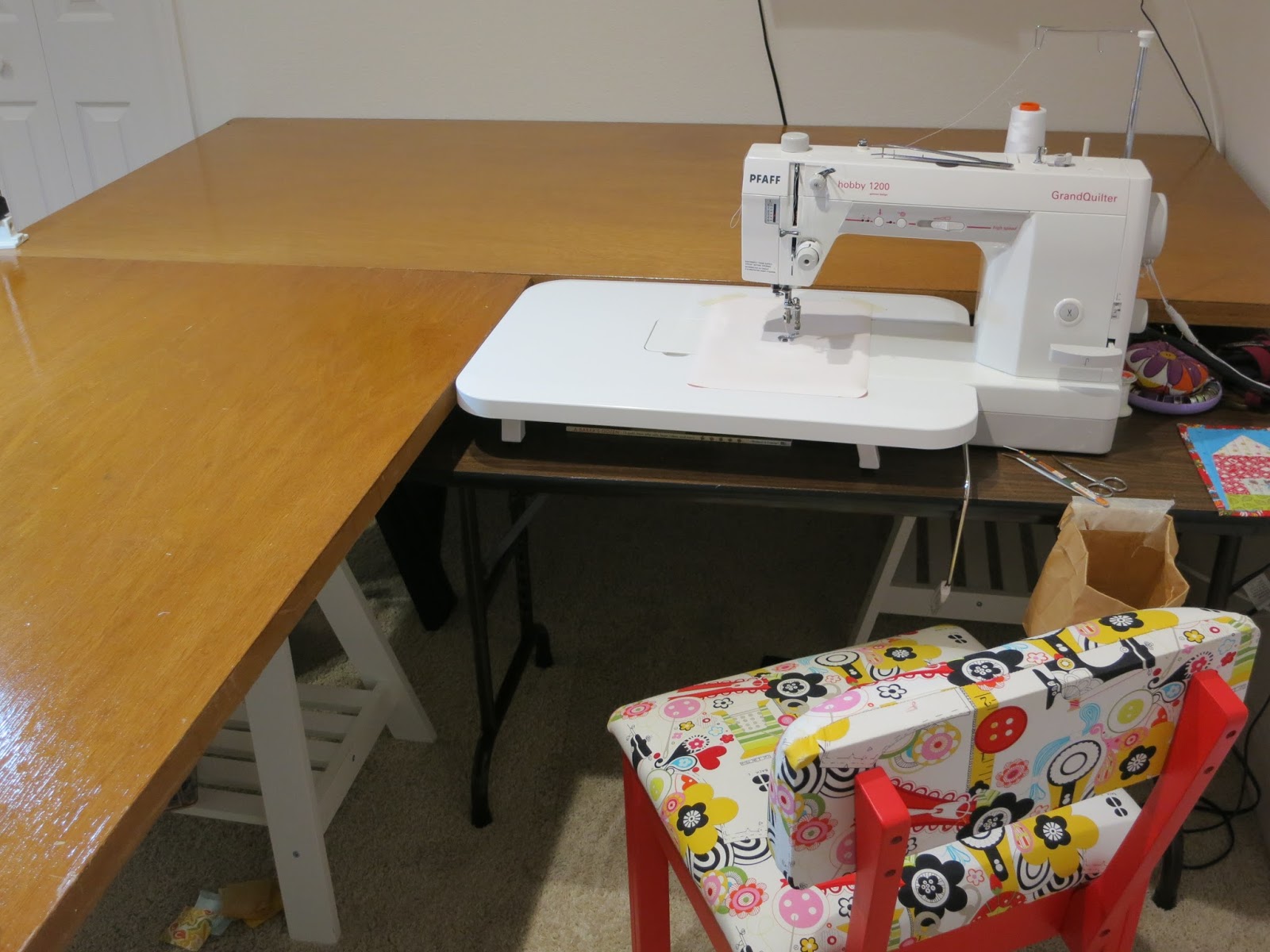 Juki - TL2010Q - Mid-Arm Quilting and Piecing Machine with Auto Threader  and Speed Control