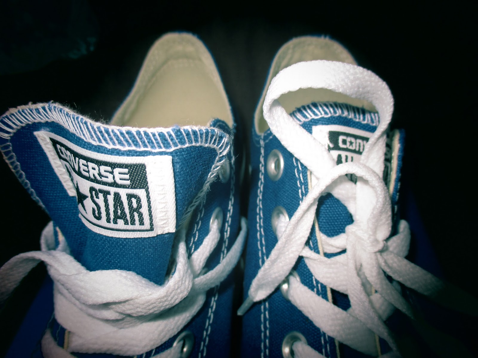 SNEAKS OF THE WEEK. FIRST EVER PAIR OF CONVERSE ALL STARS CHUCK TAYLORS