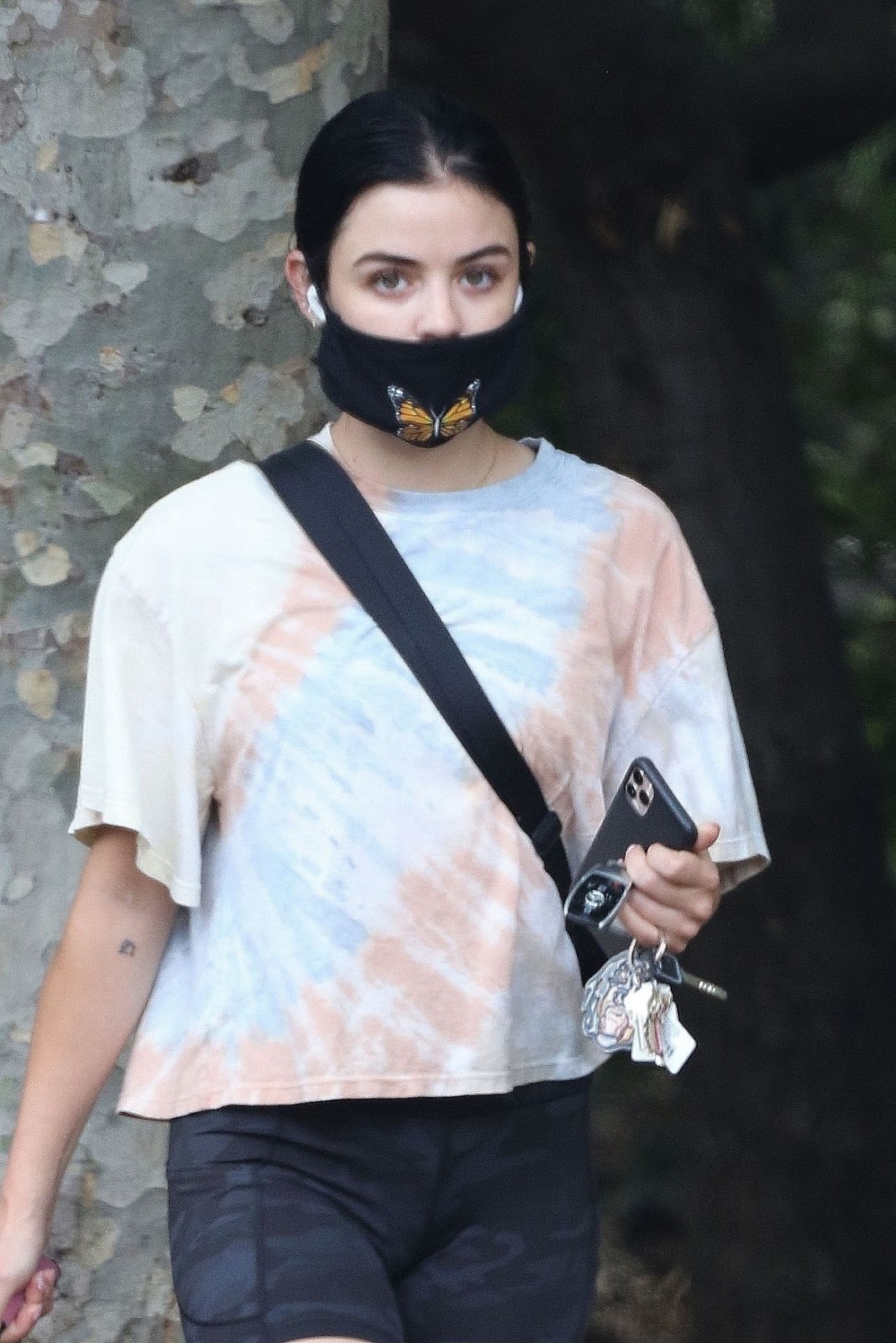 lucy hale walking her dog elvis in la 06 25 2020 0 0 june 28 2020