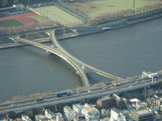 TÓQUIO - As Pontes vistas de SKY TREE