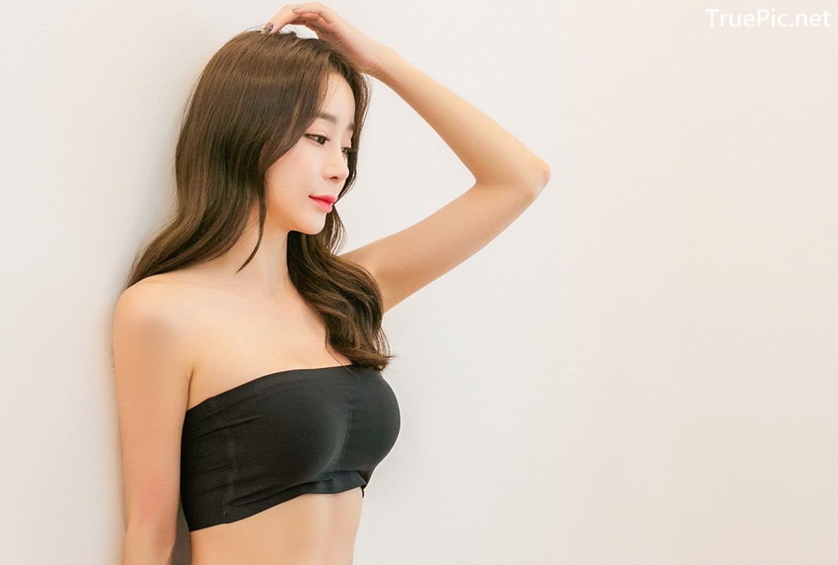 Image Korean Fashion Model - Hyun Kyung - Black Tube Lingerie - TruePic.net - Picture-4