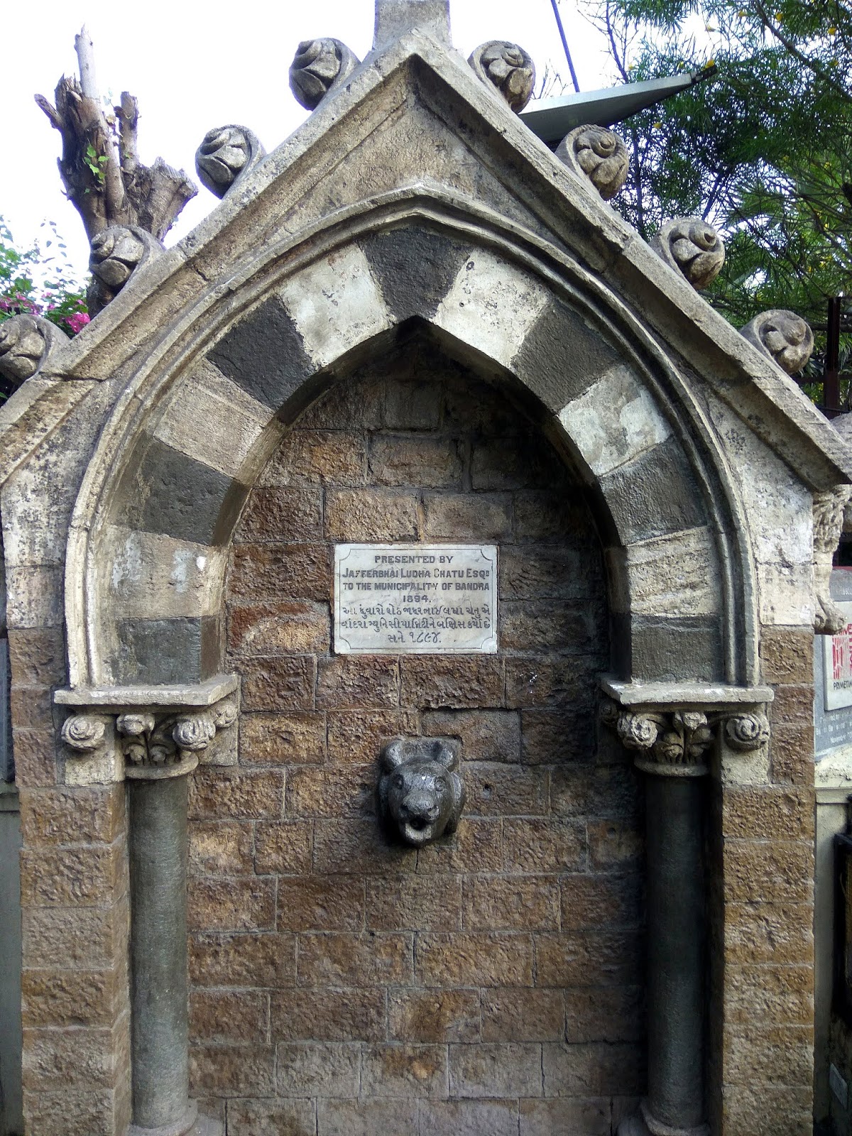 Mumbai Daily Drinking water fountain