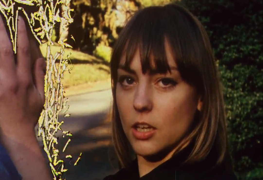 Angel Olsen (Music Video) We Listen For You