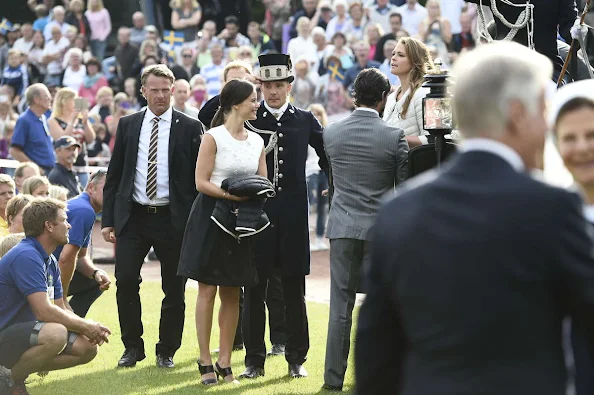  Crown Princess Victoria of Sweden, Prince Daniel of Sweden, Prince Carl Philip of Sweden and Princess Sofia of Sweden, Princess Madeleine of Sweden; Christopher O'Neill