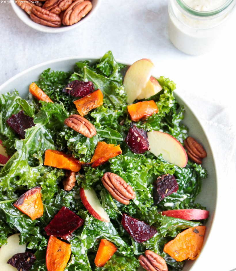 Winter-Grünkohlsalat mit Cashewdressing