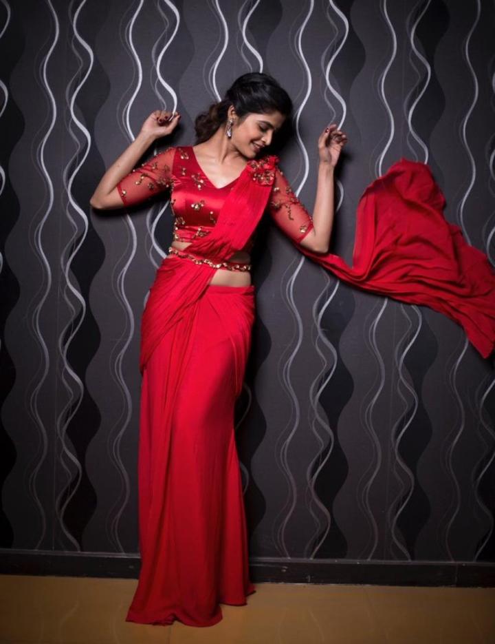 Indian Beauty Queen Sanchita Shetty Photoshoot In Red Dress Navel Queens