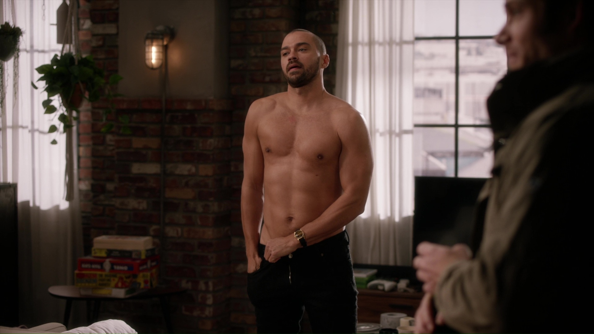 Jesse Williams Shirtless.