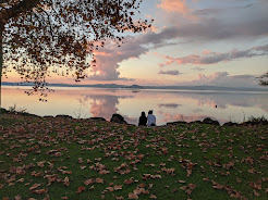 Lago al tramonto