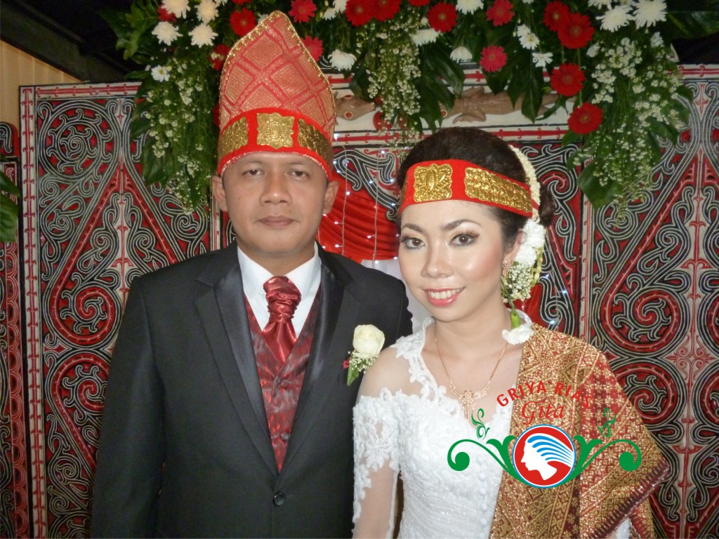 RIAS PENGANTIN BATAK GITA SALON