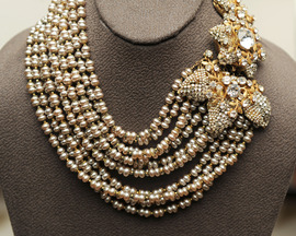 Glory Jewelry Designs: VINTAGE - Miriam Haskell
