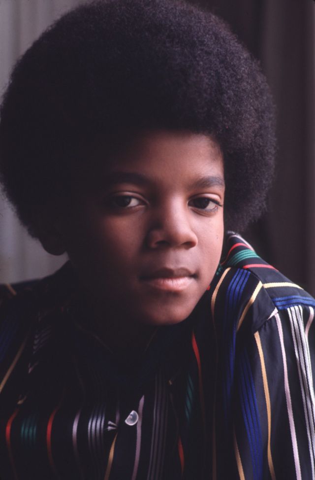 30 Adorable Color Photographs of Michael Jackson as a Teenager in the 1970s Vintage Everyday