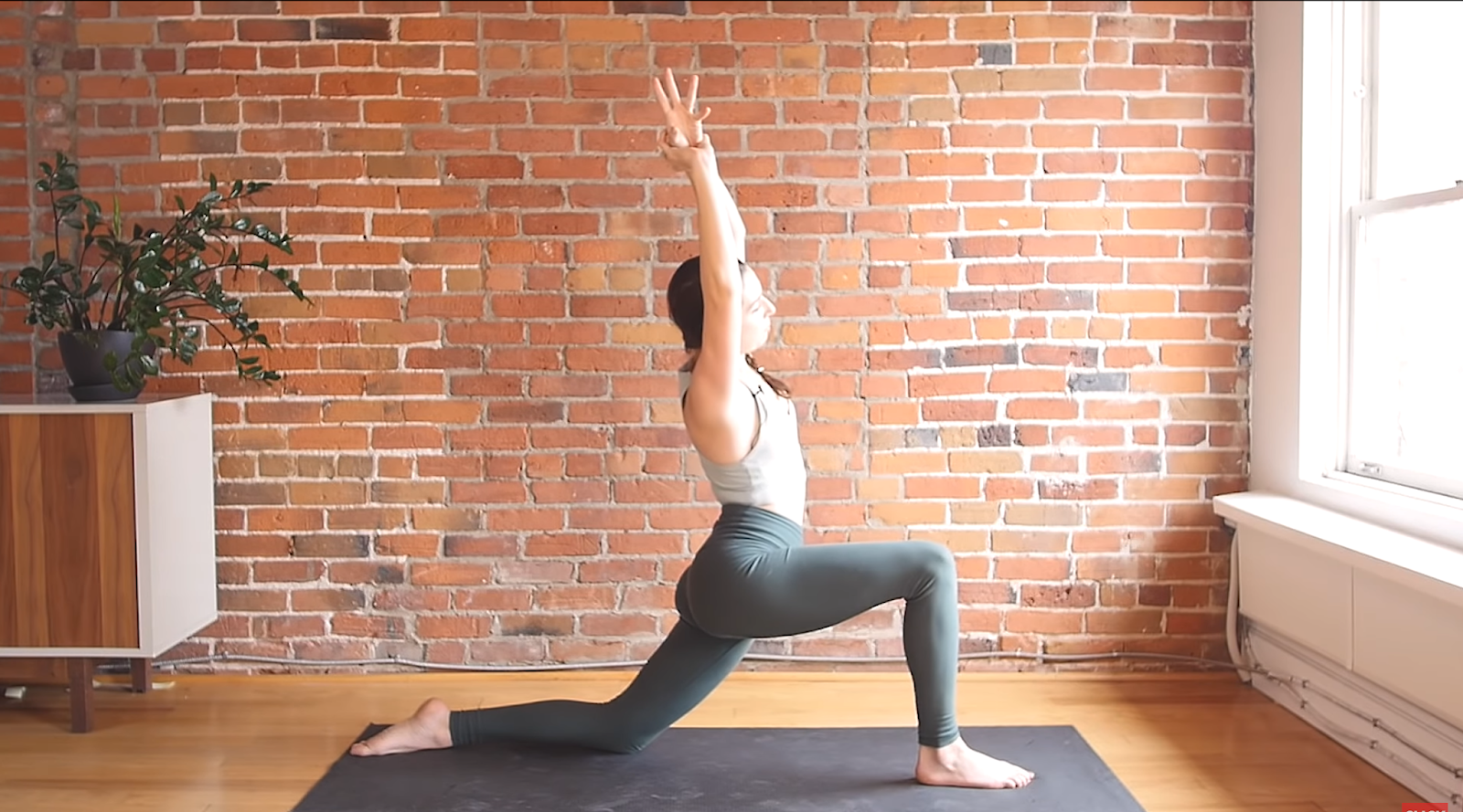 Does bending the knees help improve flexibility? : r/flexibility