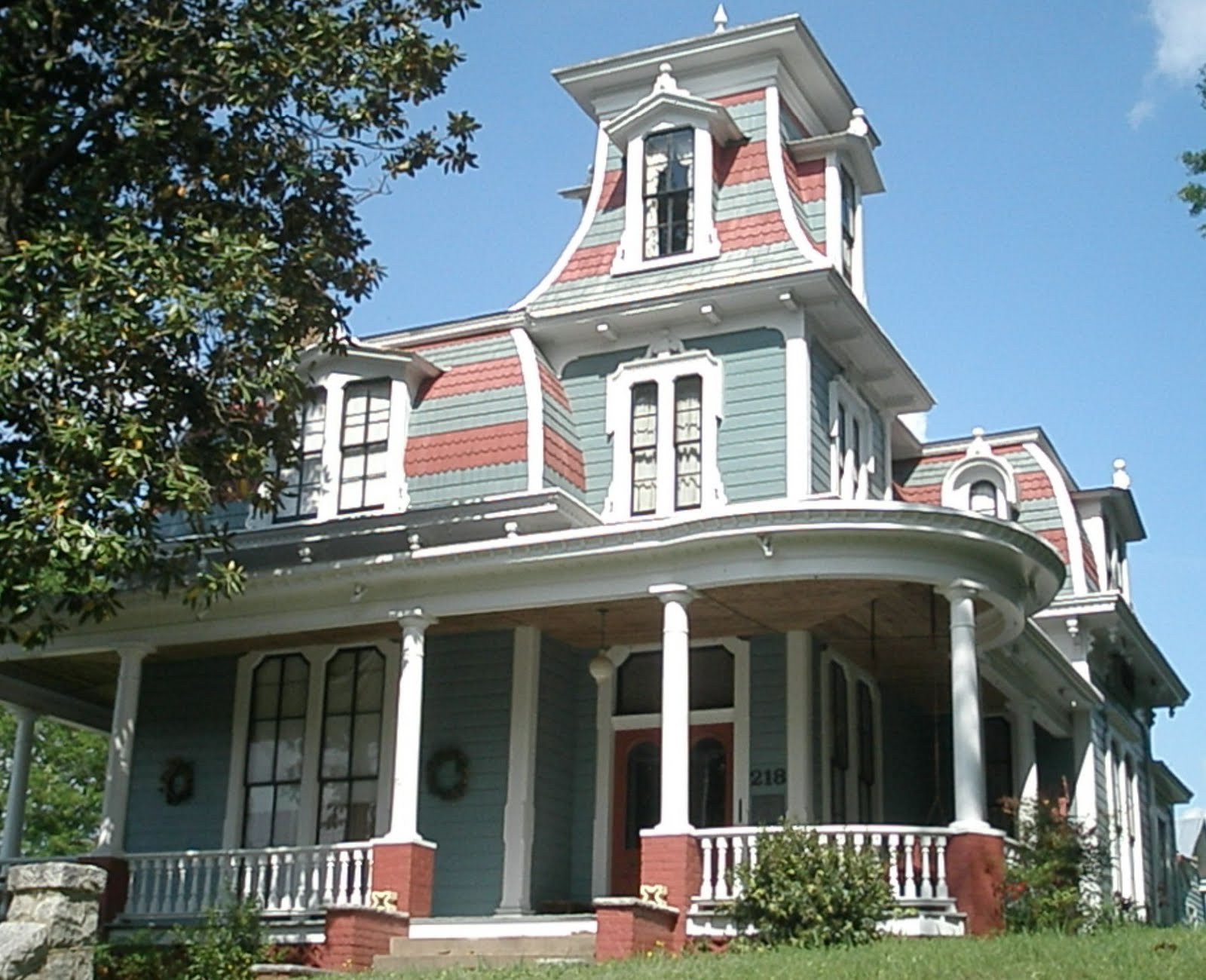 "Not All Those Who Wander Are Lost" Historic Oakwood District, Raleigh