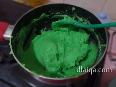 masak di atas api kecil