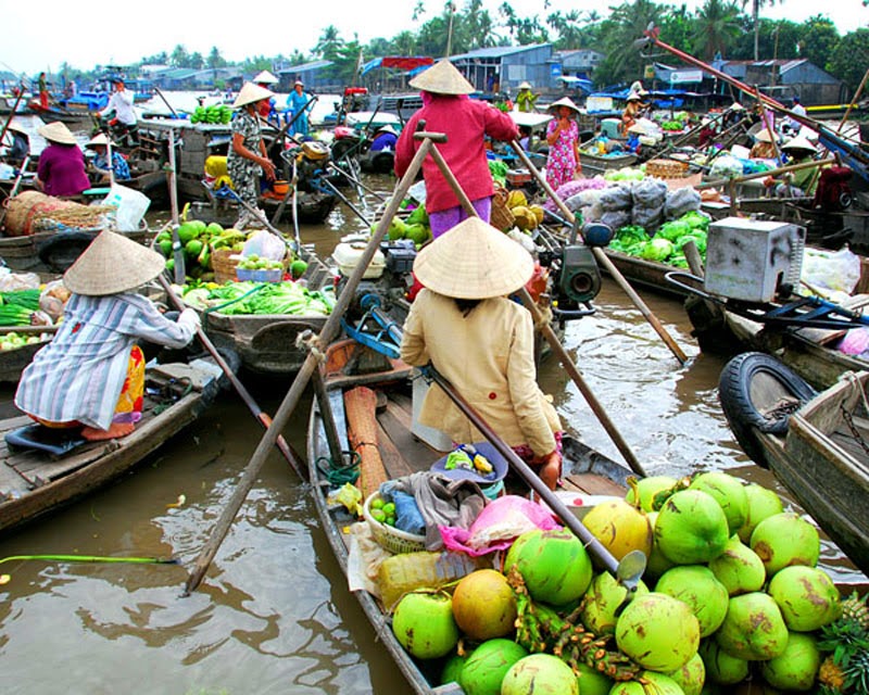 Pasar-Terapung-Delta-Mekong