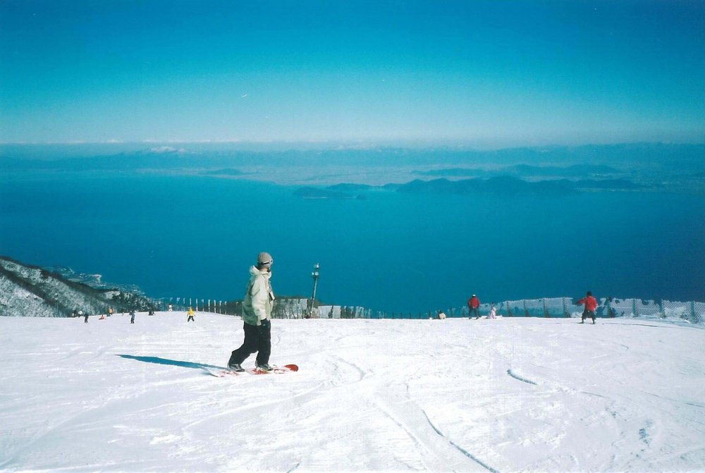 Where to Find Snow Resorts Near Osaka (Our First Snow Experience) Sar