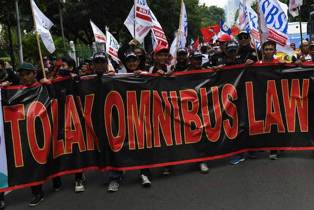Masyarakat Skeptis Terhadap Omnibus Law Lantaran Tak Percaya Pemerintah