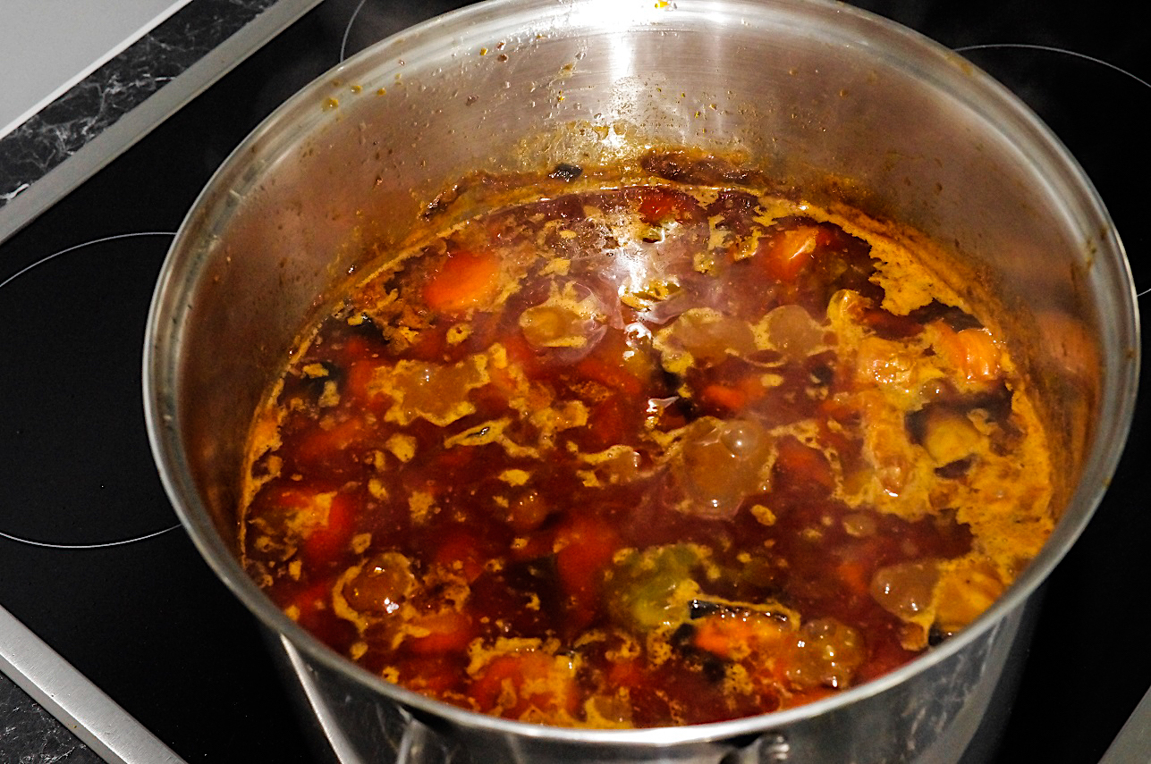 stuttgartcooking: Braune Grundsoße ( ergibt etwa 1 bis 1 1/2 lt ... stuttgartcooking: Braune Grundsoße ( ergibt etwa 1 bis 1 1/2 lt ...