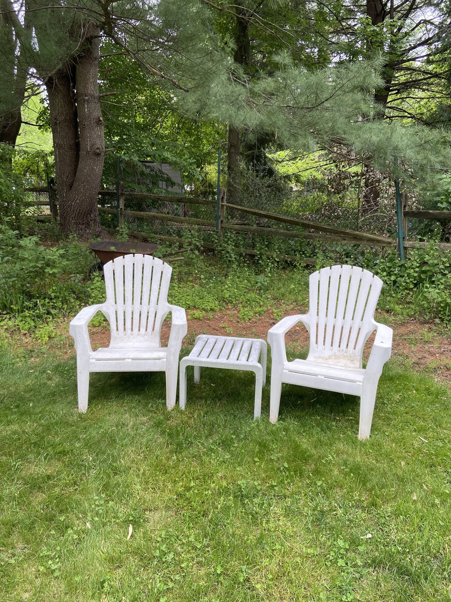 Design with Dawn Paint and Color Cures for Old Outdoor Furniture