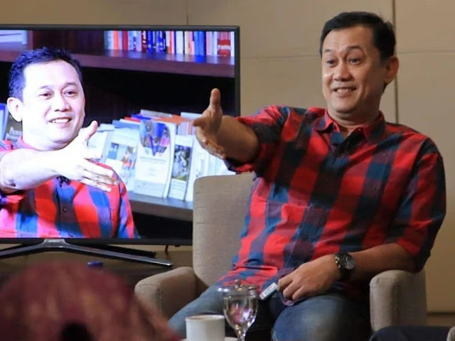 Ismail Yusanto Dipolisikan, Denny Siregar Sebut Bachtiar Nasir dan Felix Siaw: Hajarrrr… Ismail Yusanto Dipolisikan, Denny Siregar Sebut Bachtiar Nasir dan Felix Siaw: Hajarrrr…