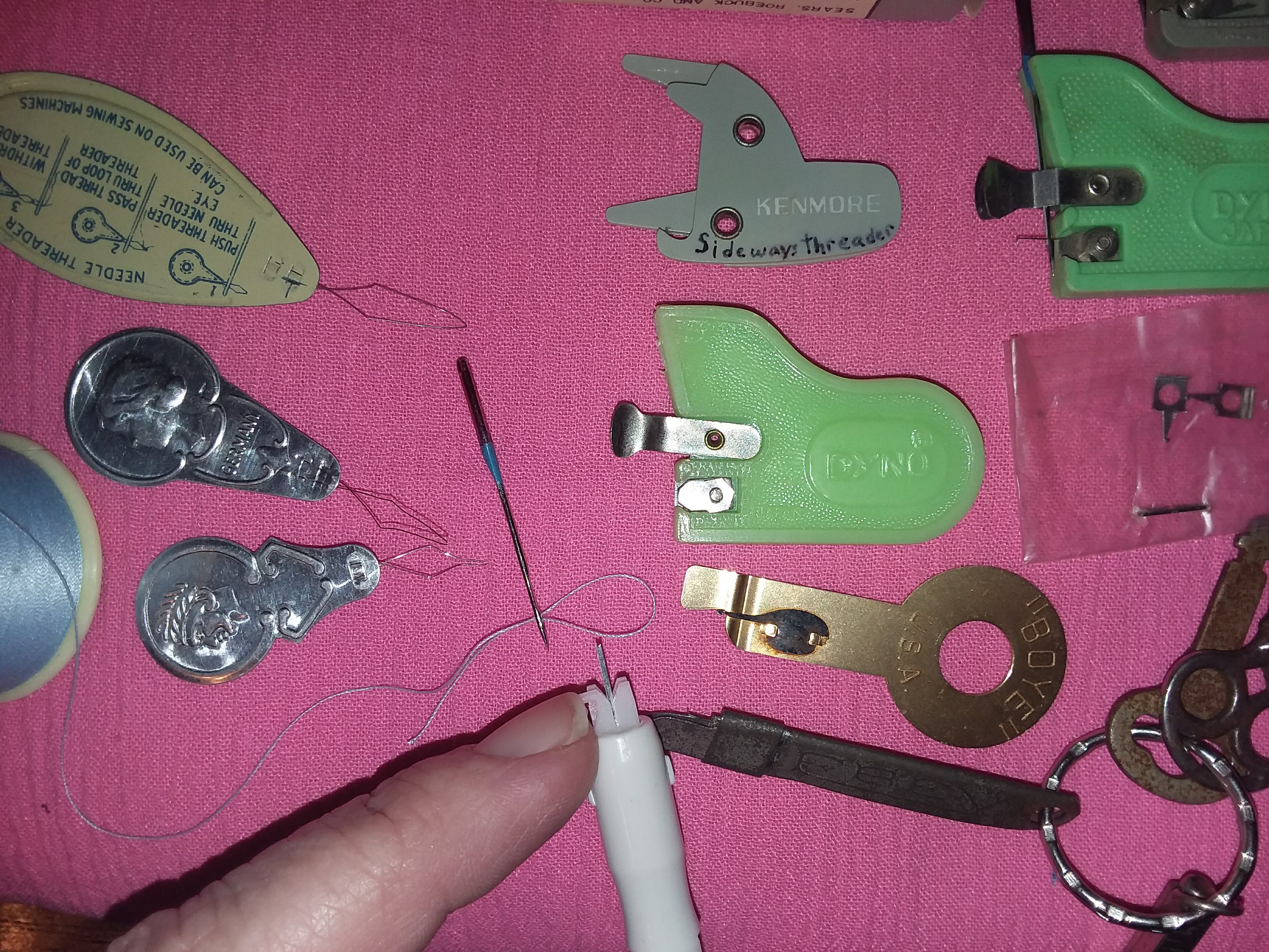 Needle Threaders Needle Insertion Tools & Sewing Helps