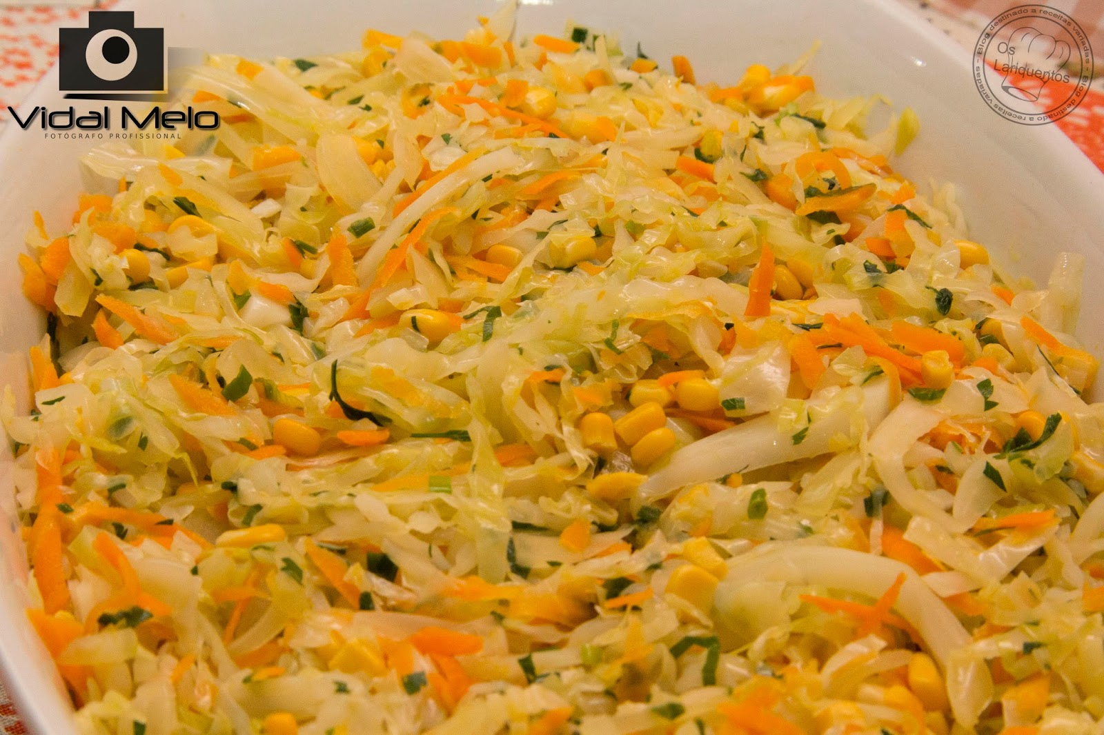 Os Lariquentos: Salada de repolho refogado