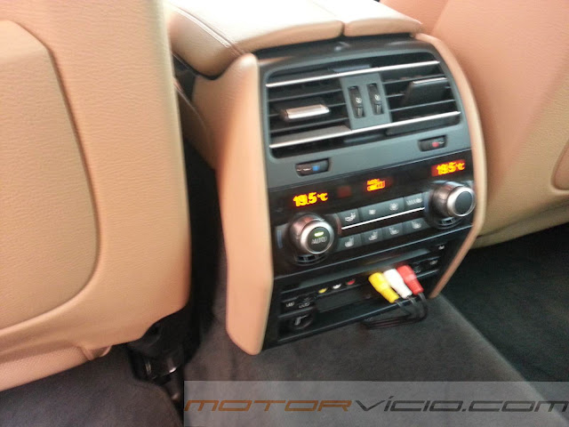 2014 BMW 750i M Sport - Interior