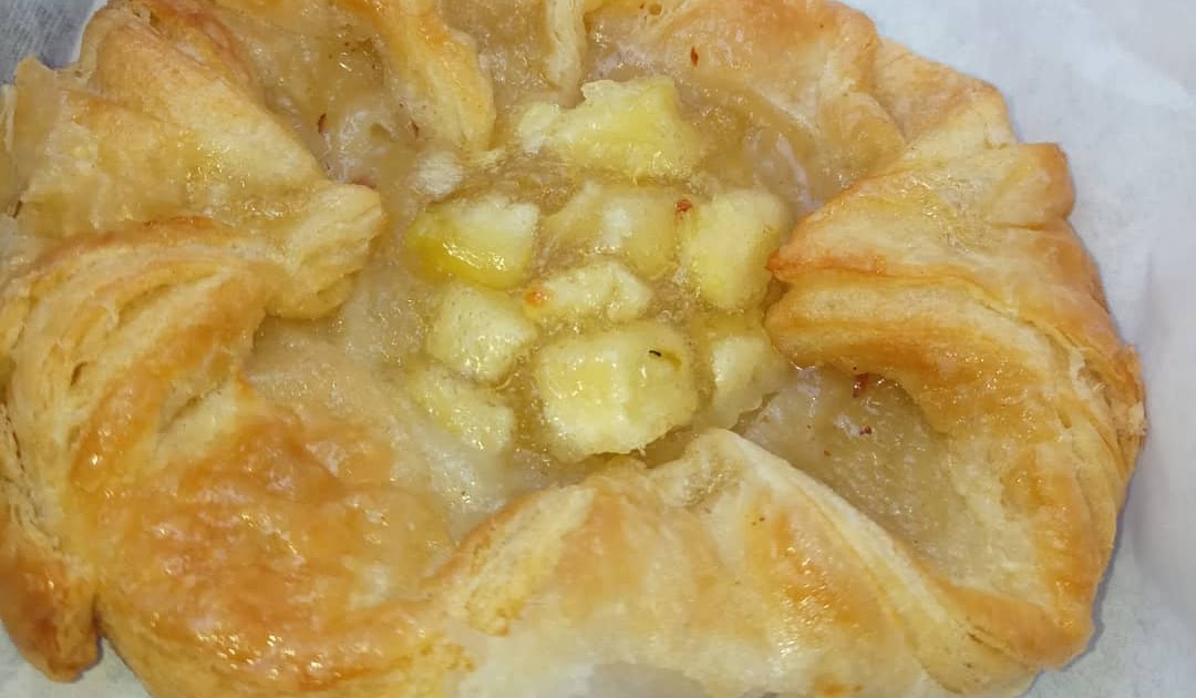 Supersupergirl's Food Reviews coop apple crown