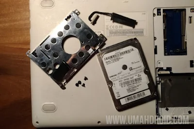 Melepas Bracket Hardisk Laptop Saat Upgrade SSD