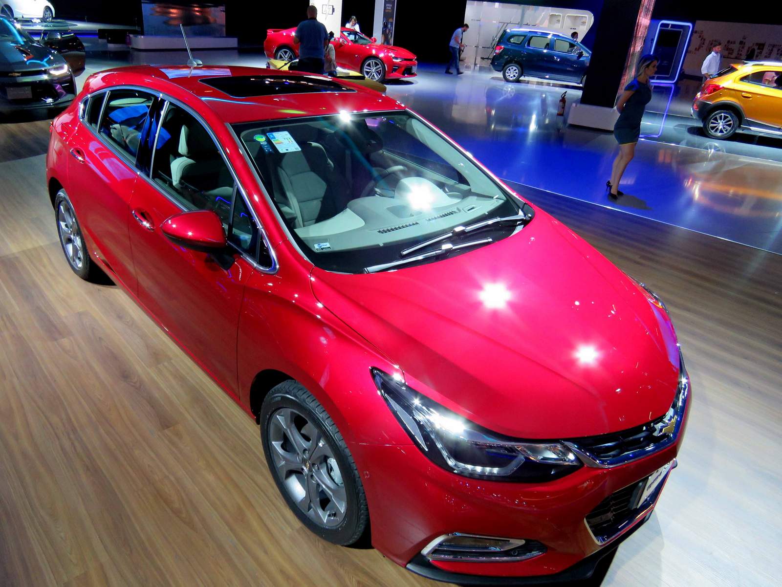 Chevrolet Cruze Hatch 2017 preço, consumo, desempenho
