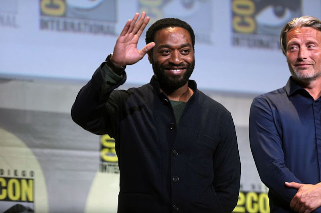 Chiwetel Ejiofor se une a Harry Melling y Veronica Ngo