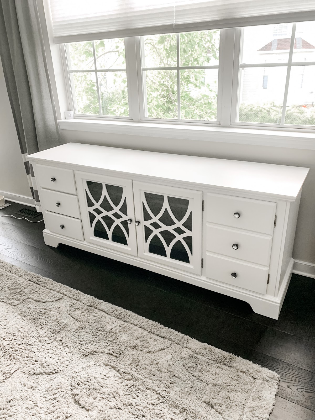 The Sassy Suburbs: Refinishing a Console Table with Beyond Paint