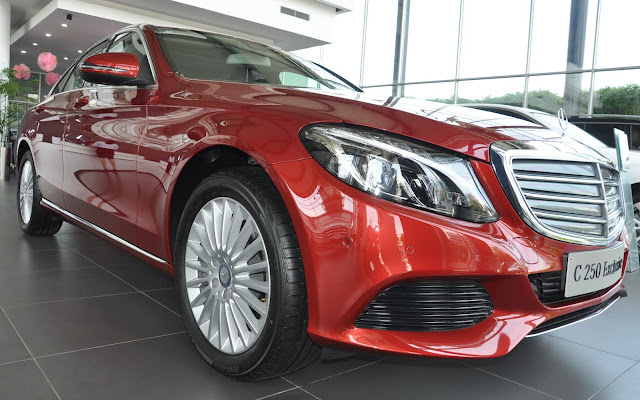 Thiết kế ngoại thất Mercedes C250 Exclusive Ngoại thất Mercedes C250 Exclusive thiết kế lịch lãm sang trọng