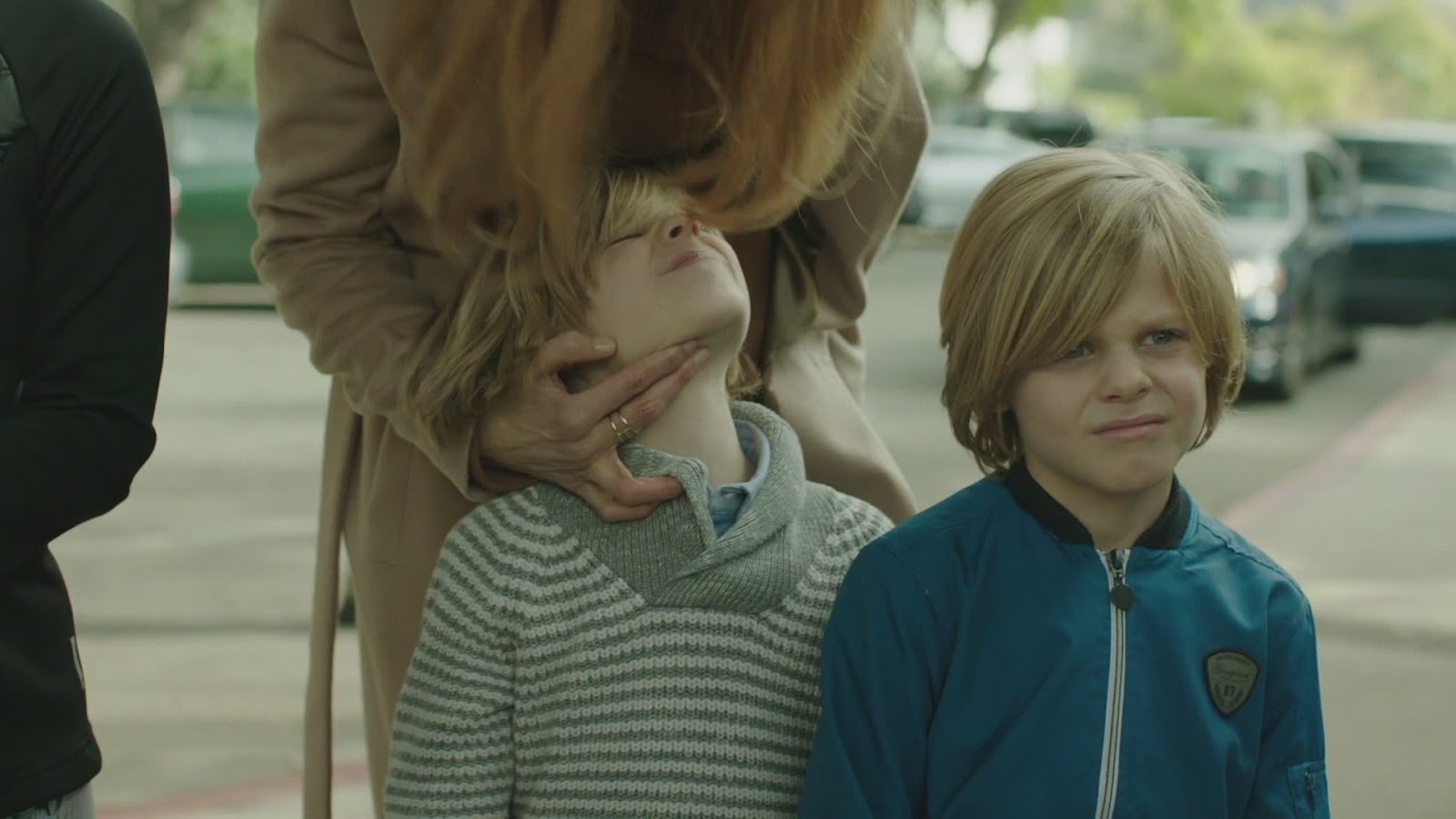 Большая мал ложь субтитры. Николь кидман большая маленькая ложь nicole kidman big little lies 2017. Большая маленькая ложь близнецы. Большая маленькая ложь обложка сериала. Сериал большая маленькая ложь близнецы.