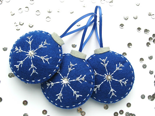 http://www.tescoliving.com/smart-living/how-to/2014/november/how-to-make-embroidered-felt-snowflake-baubles