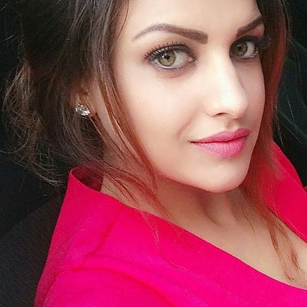 Himanshi Khurana Wiki, Biography, Dob, Age, Height, Weight, Affairs and