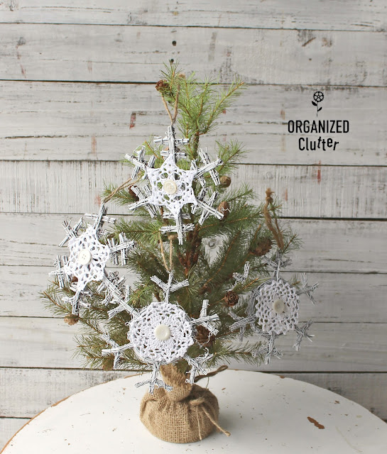 Semi-Homemade Ornaments 2019 #crafting #stenciling #DollarGeneral #HobbyLobby #DIY #inexpensivedecor #easydecor