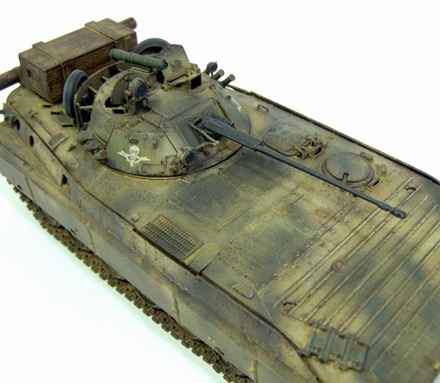 Gulumik Military Models: BMP-2D 1/35 - more photos details