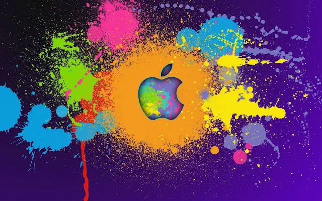 Paarse Apple wallpaper met gekleurde verfspatten