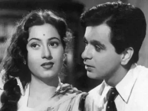 This-is-how-Madhubala-expressed-love-to-Dilip-Kumar