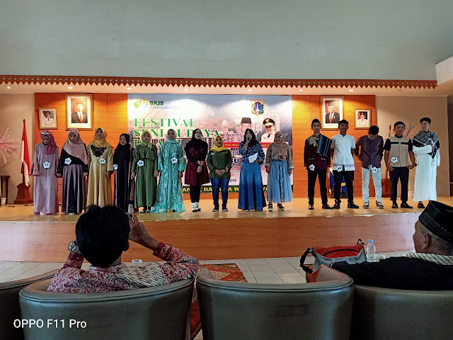 SMAN 110 Juara Peragaan Busana Festival Seni Budaya Islami 2019