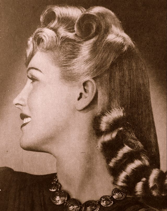 History of the Victory Roll Hairstyle  Bobby Pin Blog  Vintage hair and  makeup tips and tutorials
