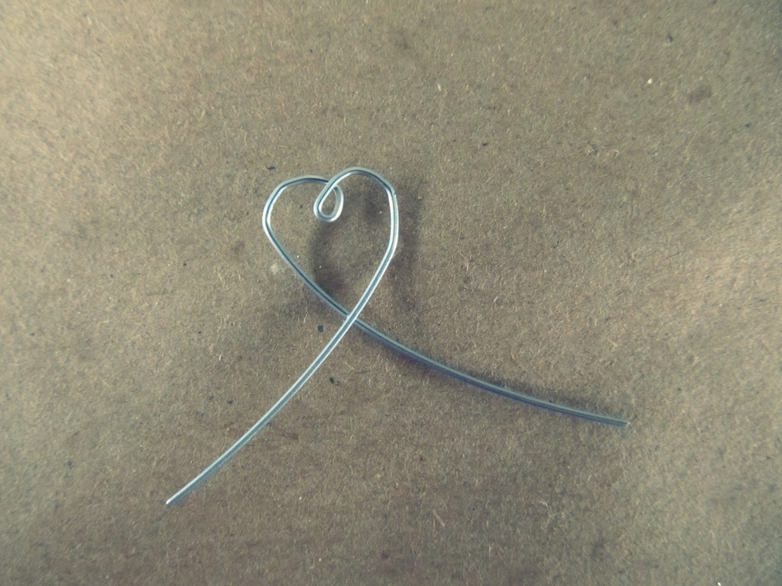 WobiSobi Wrapped Wire Hearts, DIY.