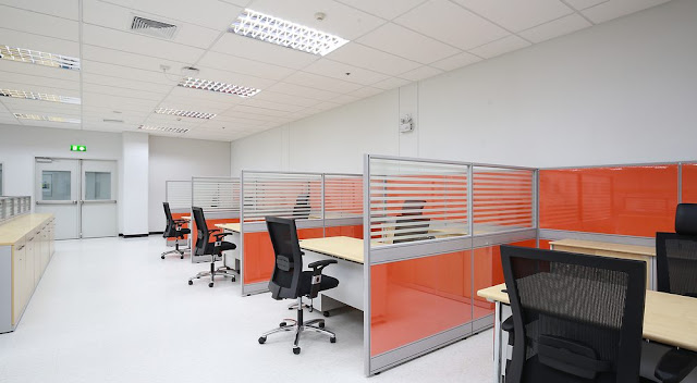 5 Referensi Partisi Kantor yang Bisa Membuat Ruangan Kerja Semakin Nyaman 5 Referensi Partisi Kantor yang Bisa Membuat Ruangan Kerja Semakin Nyaman