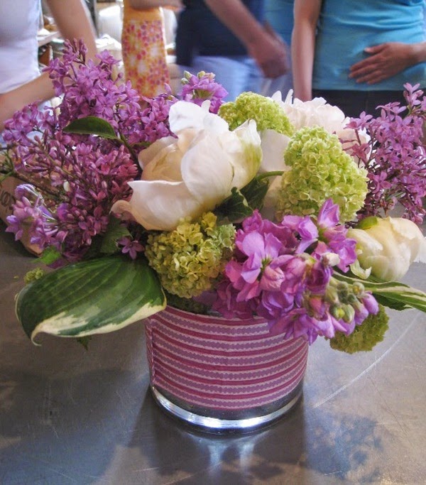 How to arrange flowers to decorate